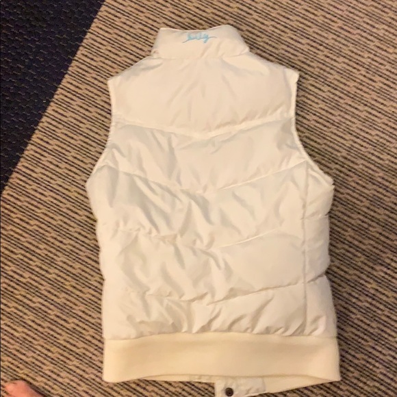 White puffy vest - Picture 4 of 6